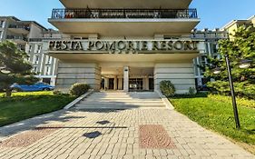 Феста Поморие първа линия